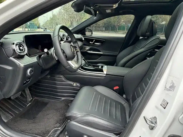 Mercedes-Benz C-Class — Фото автомобиля 6