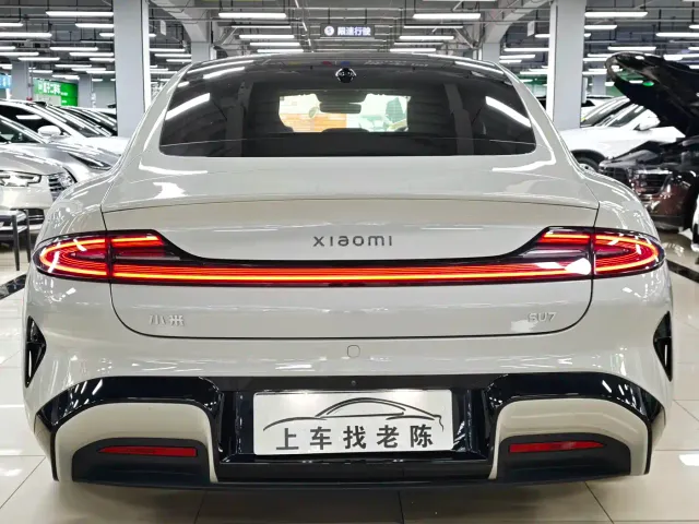 Xiaomi SU7 — Фото автомобиля 5