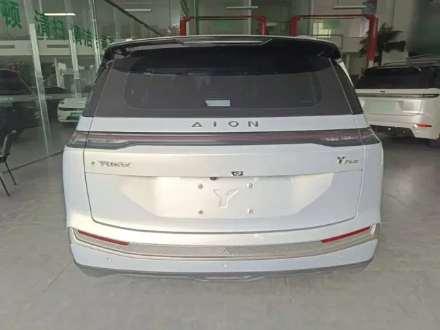 GAC Aion Y — Фото автомобиля 5