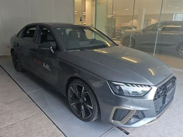 Audi A4L — Фото автомобиля 3
