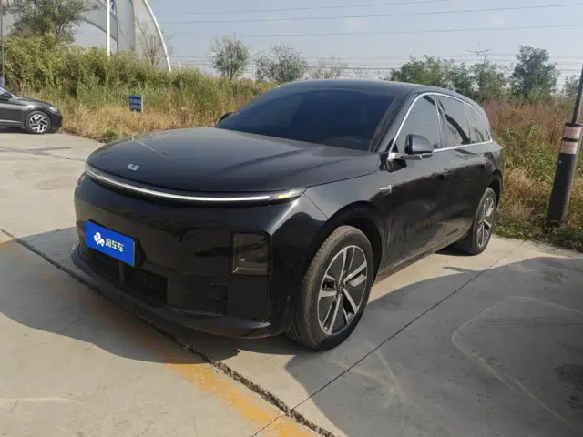 Фотография автомобиля — Li Auto L6