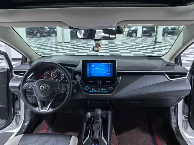 Toyota Corolla — Фото автомобиля 11