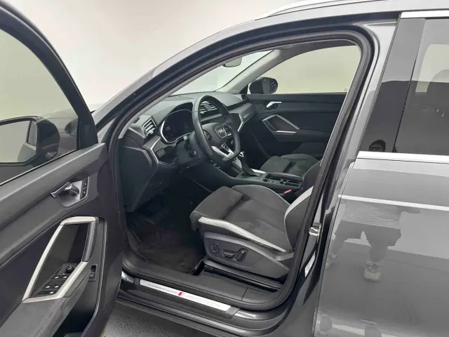 Audi Q3 — Фото автомобиля 9