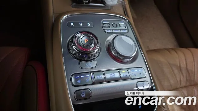 Genesis G90 Бензин 3.5 турбо AWD — Фото автомобиля 9