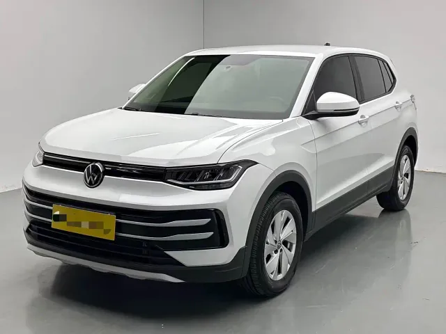 Фотография автомобиля — Volkswagen Tharu
