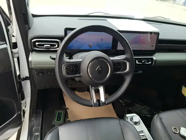 Baojun Yep — Фото автомобиля 10