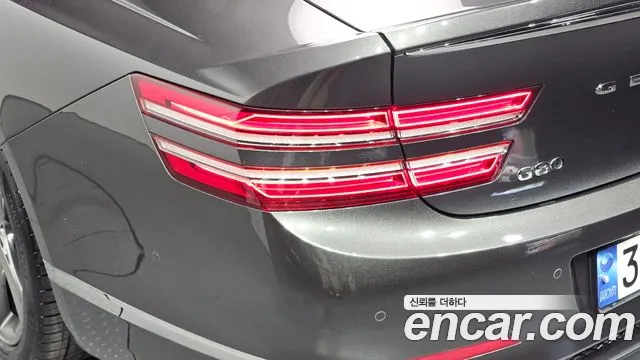 Genesis G80 Бензин 2.5 турбо AWD — Фото автомобиля 19