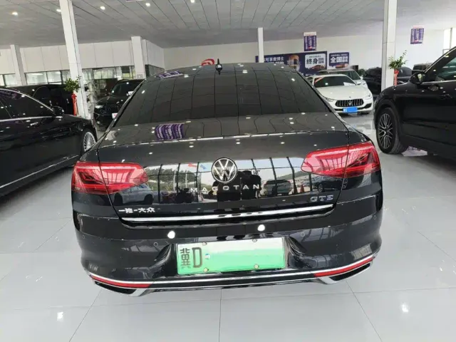 Volkswagen Magotan GTE Plug-in Hybrid 2022 GTE Luxury — Фото автомобиля 5