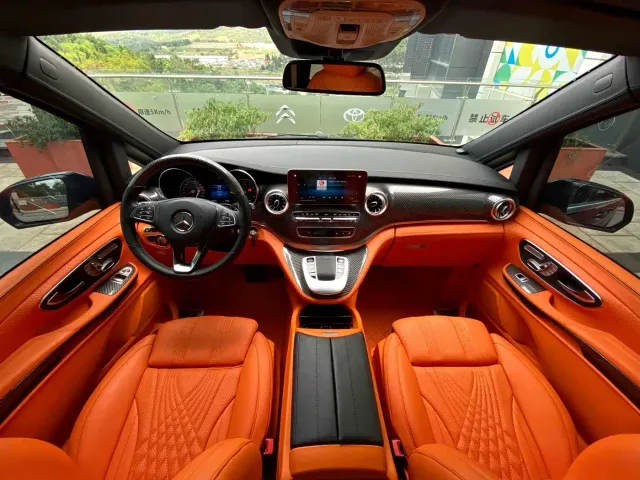 Mercedes-Benz V-Class — Фото автомобиля 9