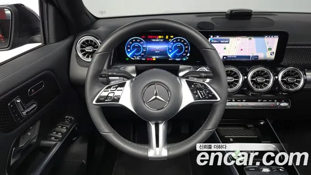 Mercedes-Benz EQB X243 — Фото автомобиля 12