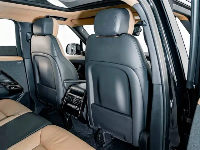 Land Rover Range Rover Sport — Фото автомобиля 21