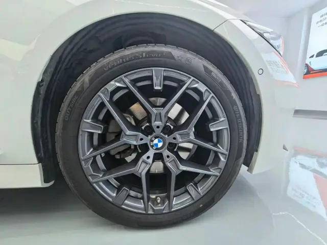 BMW 3 Series — Фото автомобиля 5