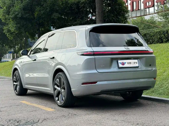 Li Auto L9 — Фото автомобиля 4