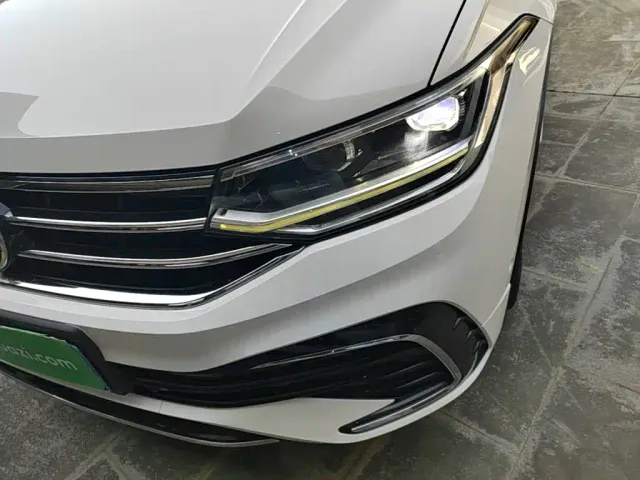 Volkswagen Tiguan L — Фото автомобиля 23
