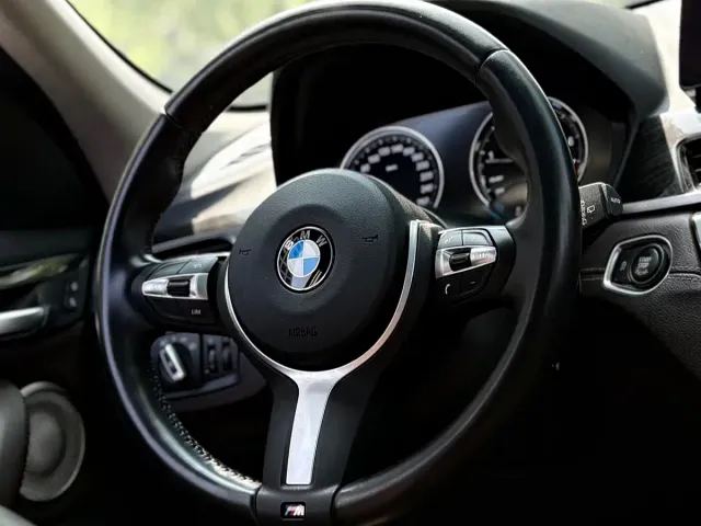 BMW X1 — Фото автомобиля 10