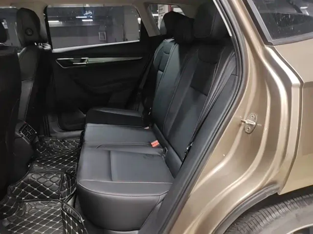 Skoda Karoq — Фото автомобиля 16