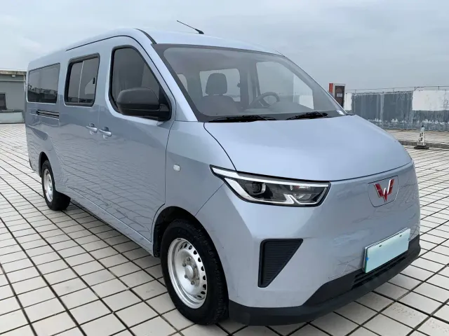 Wuling Yangguang — Фото автомобиля 3