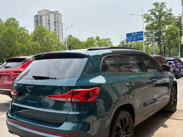 Jetta VS7 — Фото автомобиля 4