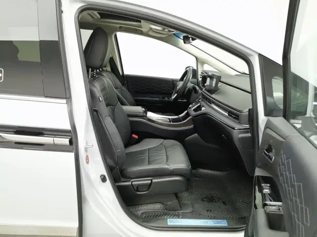 Honda Elysion — Фото автомобиля 23