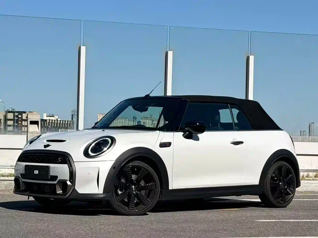 Фотография автомобиля — MINI Hatch