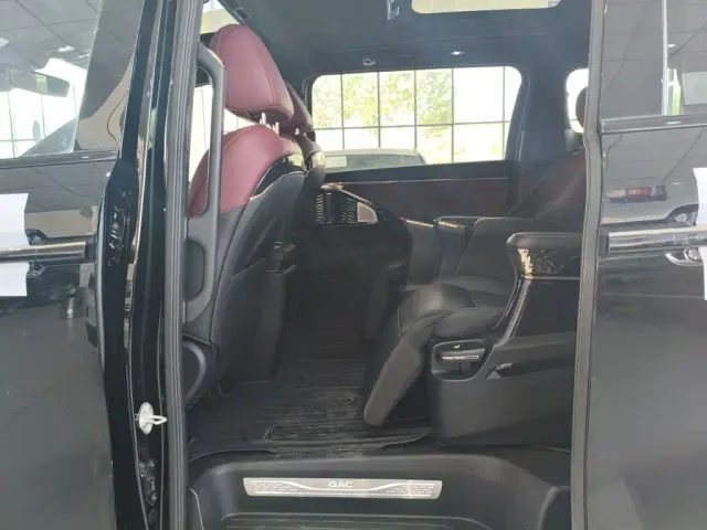 GAC Trumpchi M8 — Фото автомобиля 14