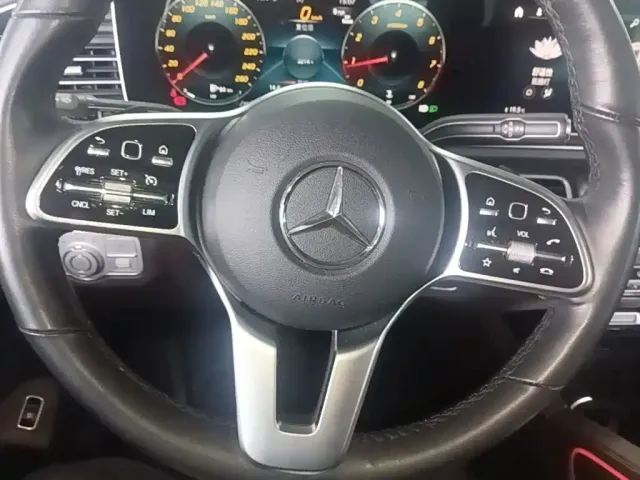 Mercedes-Benz GLE-Class — Фото автомобиля 6
