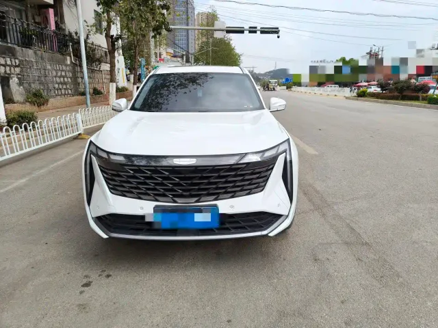 Geely Boyue L — Фото автомобиля 2