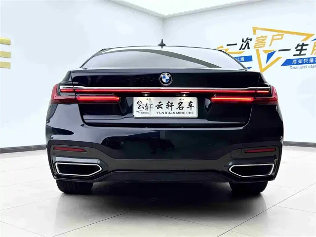 BMW 7 Series — Фото автомобиля 5