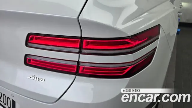 Genesis GV80 2.5T Бензин AWD — Фото автомобиля 21
