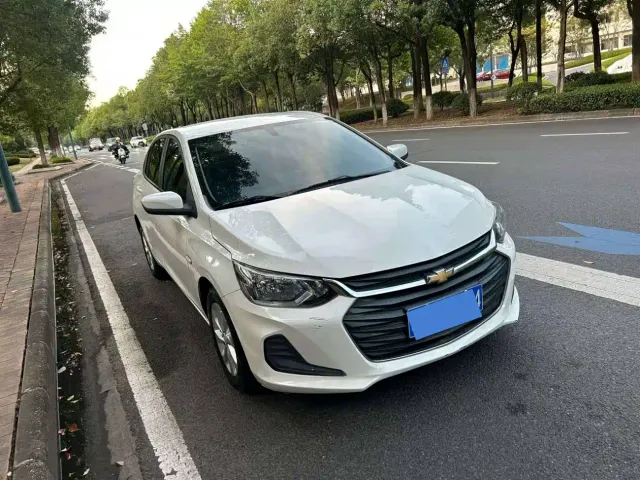 Chevrolet Cavalier — Фото автомобиля 3