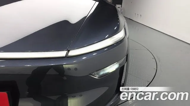 Tesla Model Y — Фото автомобиля 7