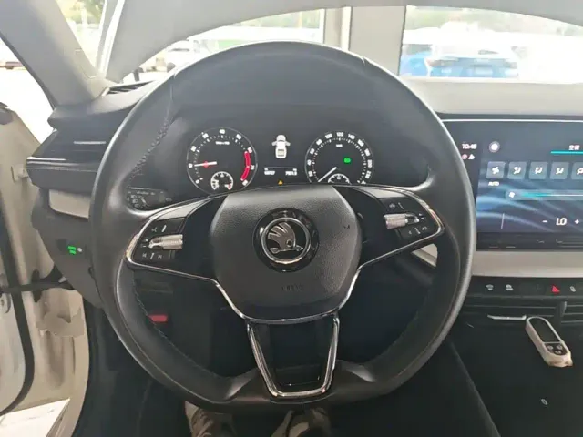 Skoda Octavia — Фото автомобиля 10