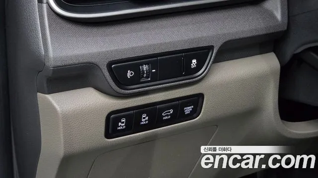 Kia Carnival Generation 4 — Фото автомобиля 25