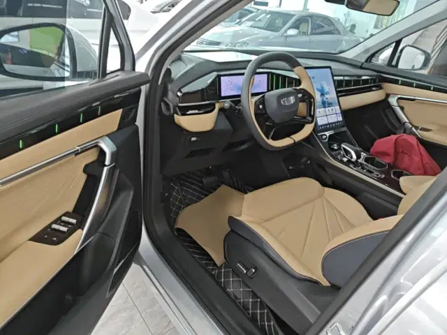 Geely Boyue L — Фото автомобиля 15