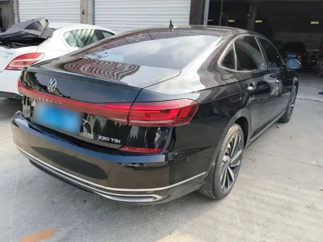 Volkswagen Passat — Фото автомобиля 6