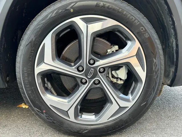Geely Xingyue L — Фото автомобиля 21
