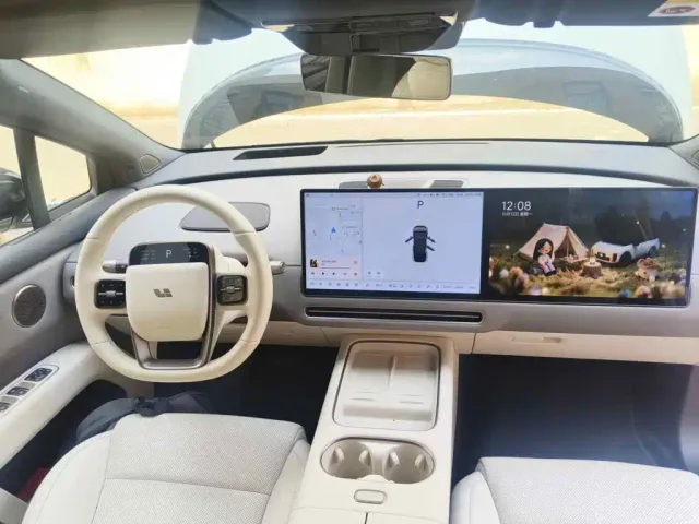 Li Auto i6 — Фото автомобиля 12