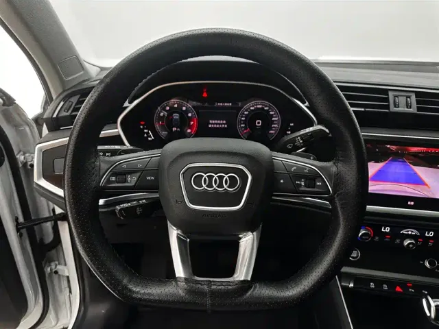 Audi Q3 — Фото автомобиля 17