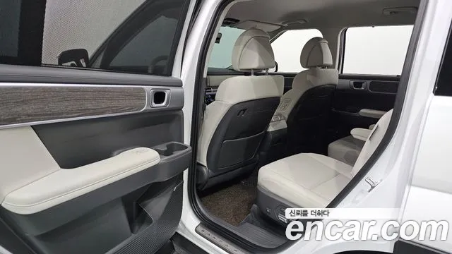Hyundai Santa Fe MX5 — Фото автомобиля 16