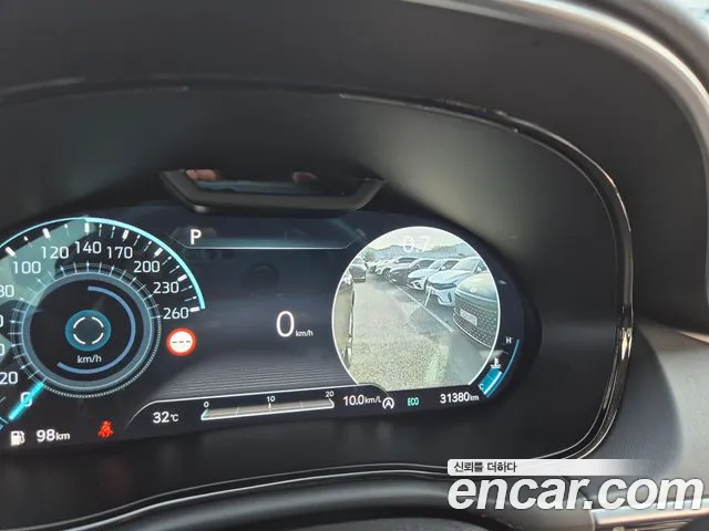 Genesis GV70 — Фото автомобиля 16