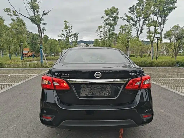 Nissan Sylphy — Фото автомобиля 5