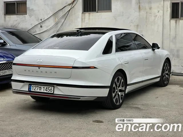 Hyundai Grandeur Grandeur (GN7) — Фото автомобиля 19