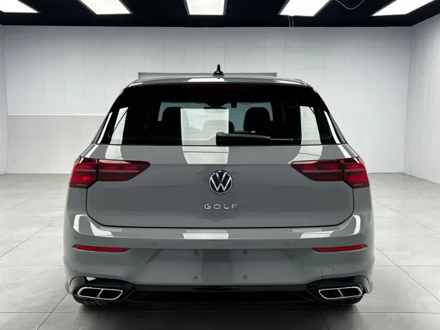 Volkswagen Golf — Фото автомобиля 5