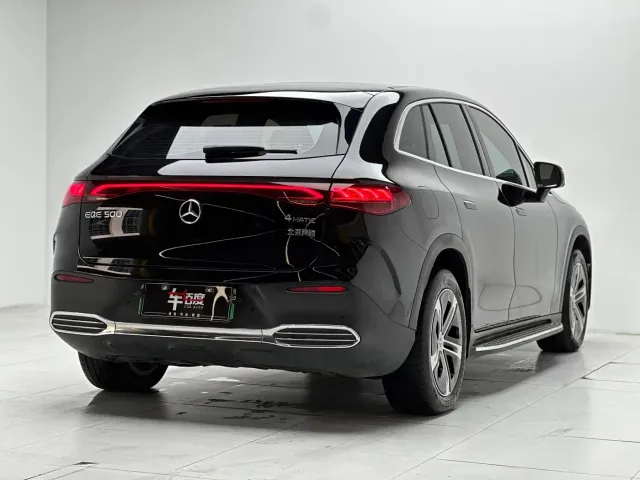 Mercedes-Benz EQE SUV — Фото автомобиля 4