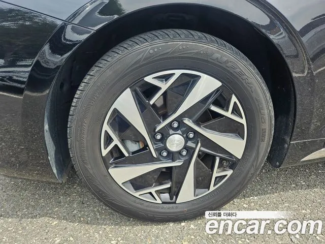 Hyundai Grandeur Grandeur (New) Hybrid — Фото автомобиля 6