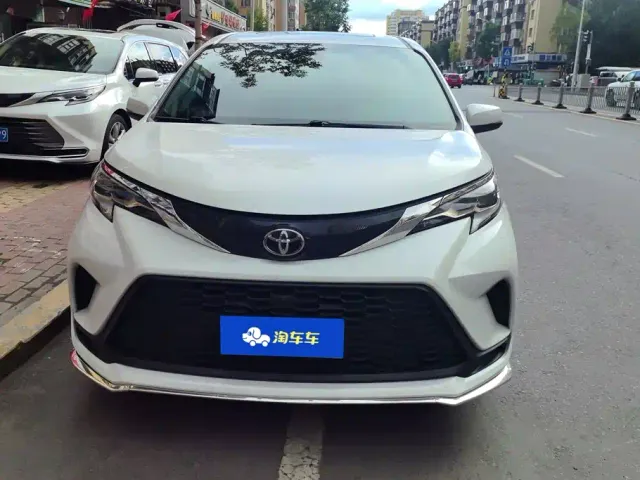 Toyota Granvia — Фото автомобиля 2