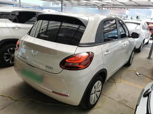 Wuling Bingo — Фото автомобиля 6
