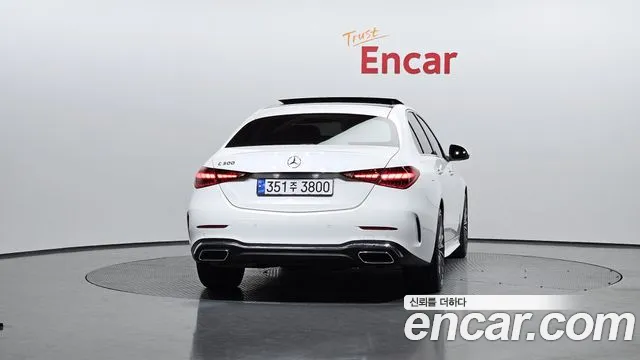 Mercedes-Benz C-Class — Фото автомобиля 4