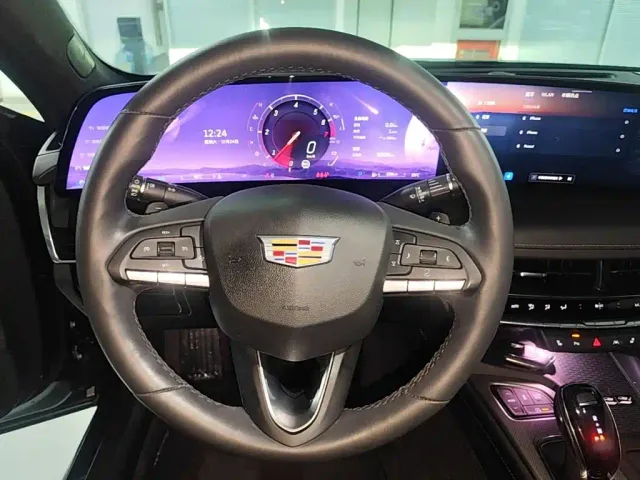 Cadillac CT5 — Фото автомобиля 10