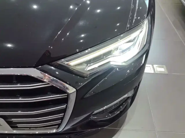 Audi A6L — Фото автомобиля 23